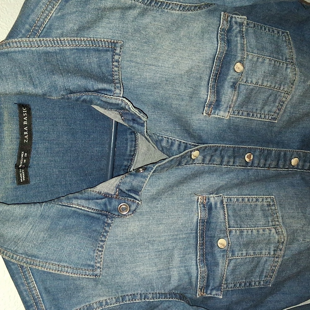 Zara Basics Denim Long Sleeve Stretchy  Shirt Soze Med
